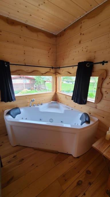 Tiny House Petite Balneo Cheminee Exterieure Chalet *